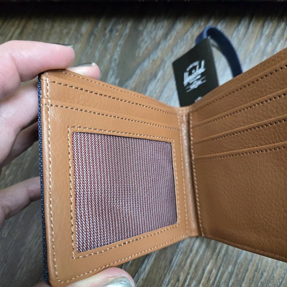NEW Stylish Herschel Navy Tan Wallet bi-fold with elastic band makes great gift